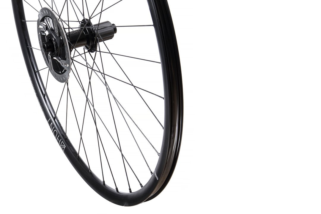 HUNT 4 SEASON SUPERDURA DISC WHEELSET